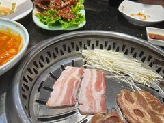 -木槿花韩式炭烤·熟成肉工坊(孙文东路店)