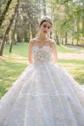 -Renee芮亦婚纱(原丽莎)