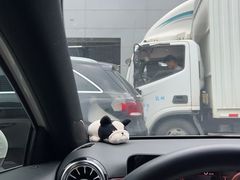 -杭州中升之星奔驰4S店(滨江店)