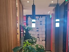 -闫府私房菜(恒隆店)