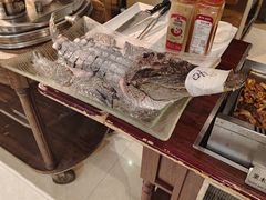 -荣誉国际酒店-云顶旋转餐厅