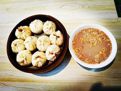 猪肉包子-老舅老蒙肉饼非遗店(一店)