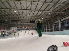 -乔波室内滑雪场