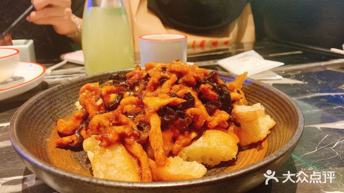 新白鹿餐厅(虹桥南丰城店)老油条鱼香肉丝图片