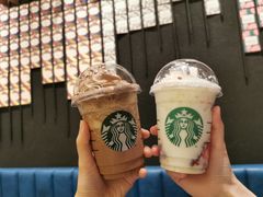 -星巴克臻选(上海虹桥新天地三店)