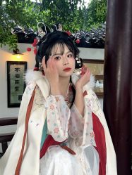 -一揽芳华汉服旗袍体验馆(拙政园店)