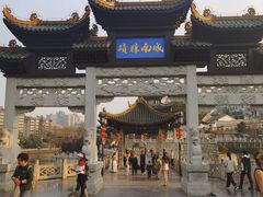 -包整·丝娃娃(一览甲秀楼风景店)