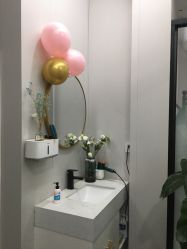 -苗方清颜专业祛痘·皮肤管理