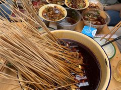 -拈签一笑黄牛肉辣卤串串