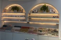 -花颜悦色款式美甲美睫