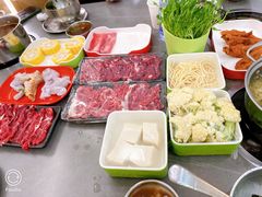 -晓沸牛肉海鲜小火锅(白湖亭万达广场店)