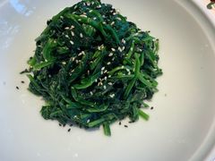 碎炒芝麻菠菜（约250克）-申粤轩酒楼·三十年粤菜经典(丁香花园店)