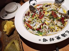 -江渔儿酸菜鱼(映月湖环宇城店)