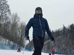 -亚布力新体委滑雪场