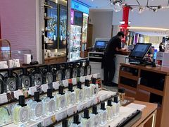 -DFS迪斐世(香港广东道店)