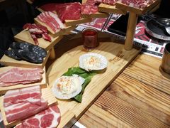-青瓦炭韩潮烤肉(花园道店)