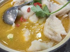 招牌酸汤鱼-老浒记烤鸭-北京菜(琉璃厂店)