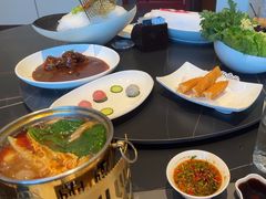 -鼎泰亨·海鲜牛肉餐厅(滨江店)