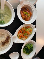 -哈佛宝贝月子会所(登封店)