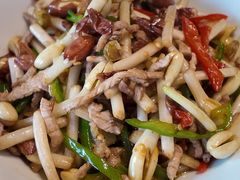 -头上红煨盐鸡·非遗院子餐厅