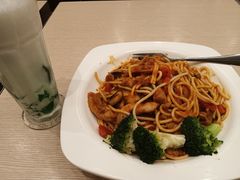 红蟹籽茄香鸡柳意粉-佰搭果·广式茶餐厅(西华路店)