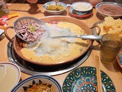 -洱火云南酸菜牛肉火锅(石景山当代商城店)