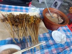 -老街烧烤大排档·地道湖北菜·龙虾馆(汉口火车站店)