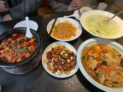 -万重锦·人文川菜馆(骡马市店)