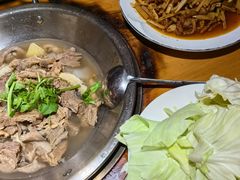 -大众跷脚牛肉馆·非遗传承单位(峨眉山店)