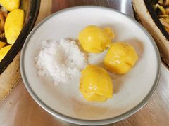 -粘豆包柴火铁锅炖