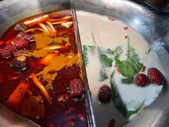 -湊湊火锅·茶憩(新中关购物中心店)