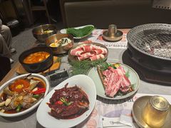 -草家酱蟹炭火烤肉店(珲春南路一店)