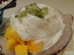 牛奶雪花冰-糖糖屋•糖水•雪花冰店(时尚天河店)