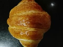 可颂-面包新语(宝龙店)