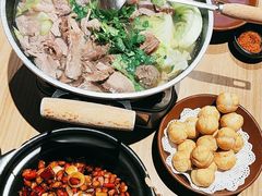 -川堂风·跷脚牛肉·乐山爆炒(宝山日月光店)