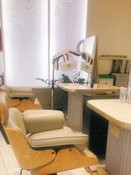 -PE SALON 