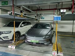 -君欣时代广场·停车场