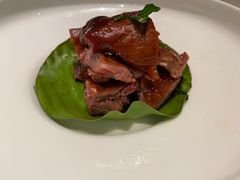 法式烟熏酱板鸭-三利音·东方司宴(外滩店)