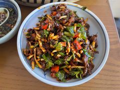 -包整·丝娃娃(一览甲秀楼风景店)