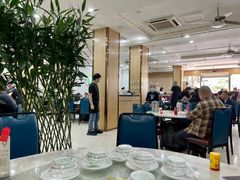 大堂-红色湘菜馆(春风店)