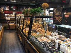 面包甜点陈列柜-FASHION BAKERY法森贝克(新德路店)