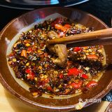香俞九宫格｜大十字巷子里的老火锅