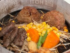 汉堡扒拼熟成牛腹扒-Ufufu cafe(天神巷店)