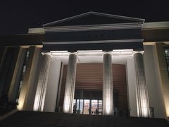 -浙江越秀外国语学院