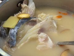 川芎白芷浸鱼头-文记壹心鸡(宝华路店)