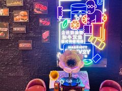 -上海漕河泾万丽酒店