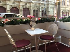 -Cafe Sacher(WIEN)
