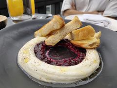 自制乳清芝士配草莓酱-Mercato莫卡多露台餐厅与酒吧(K11店)