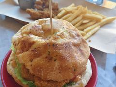 招牌秘制鸡腿堡-必胜客(威高广场店)