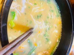 -勺子米线·云南传统小吃市集(四方街店)